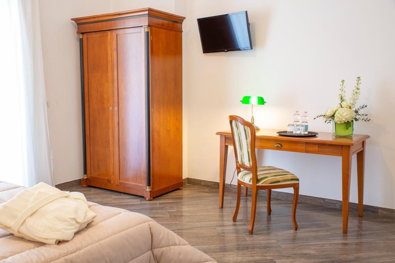 פימונטה Villa Donna Carmela מראה חיצוני תמונה